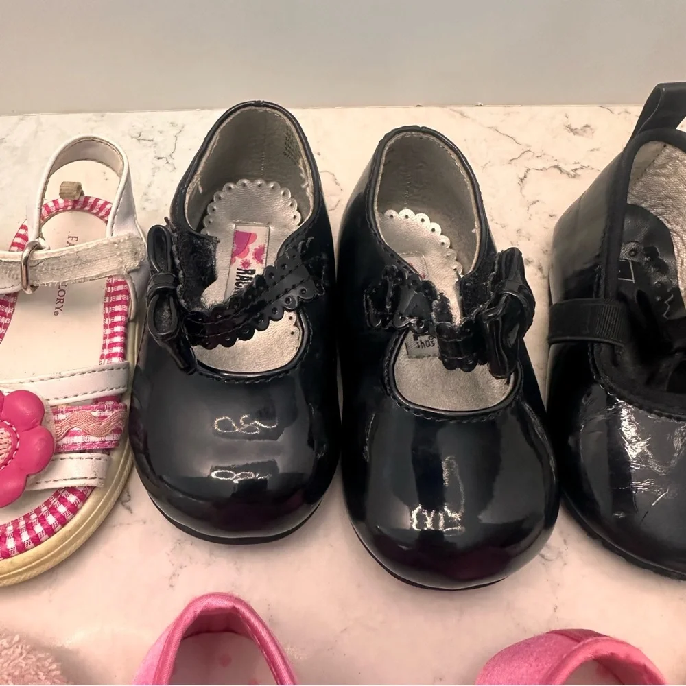 13 Pair Baby Girl Shoe Lot Sizes 0-3 Gap Old Navy Carters Vintage Winnie Pooh